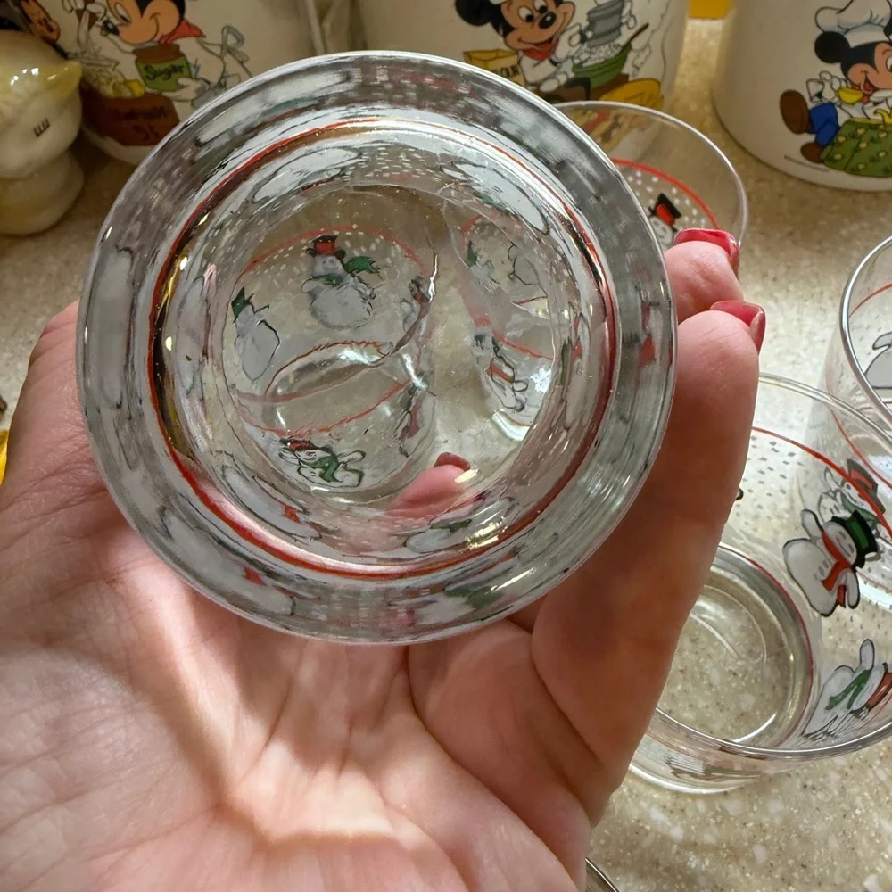 11 Vintage Festive Snowman Glass Tumblers White, Red, Green set of 11 Christmas - Picture 7 of 9